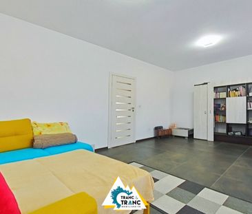 De închiriat – casă modernă cu 4 camere, Livada - Fotografie 2