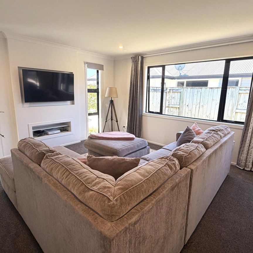 8 Cherry Place, Feilding - Photo 1