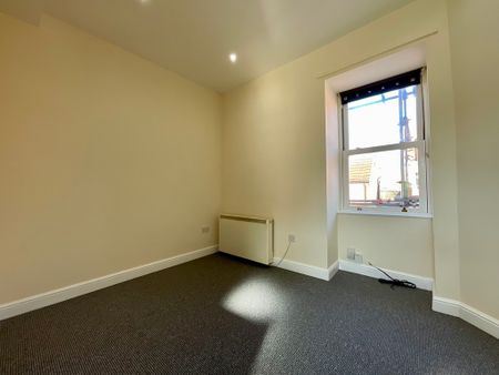 2 bedroom Mid Terraced House to let - Photo 3