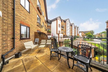 1 bedroom flat to rent - Photo 4