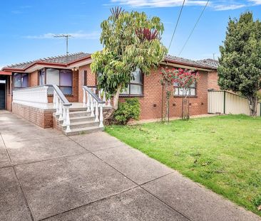 34 Scampton Crescent, Tullamarine, Vic 3043 - Photo 1