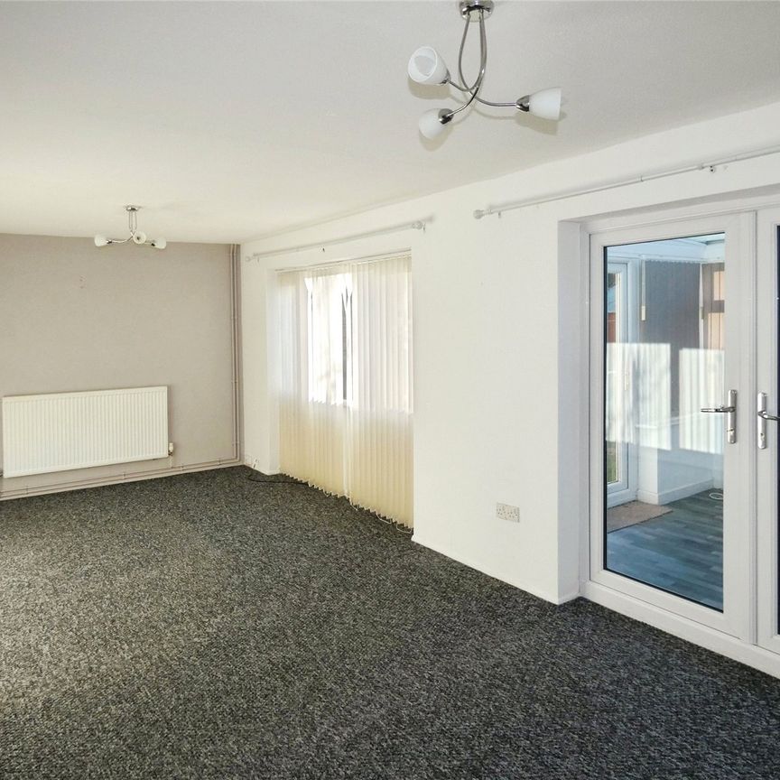 3 bedroom house to rent Heanor Walk, Mansfield, NG18 - Photo 1