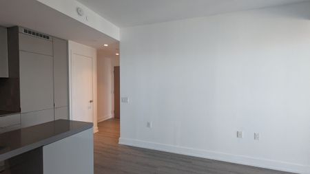 For Lease - 7 Grenville Street Unit# 4105, Toronto, Ontario - Photo 3