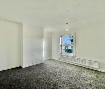 2 bed House Bourne Road, CO2 - Photo 2