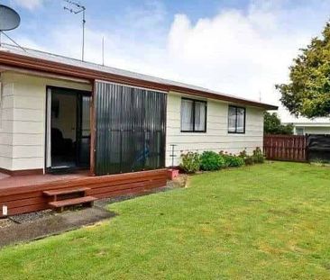 Charming 3BR Family Home in Nawton - Photo 5