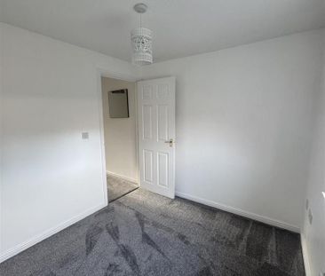 3 bedroom detached house to rent - Photo 2
