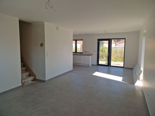 Maison 3 façades de +/- 100m² avec 3 chambres et jardin - Foto 1