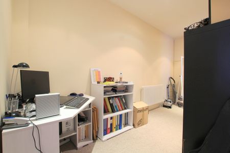 1 Bed Flat, Prince Of Wales Mansions, SW11 - Photo 4