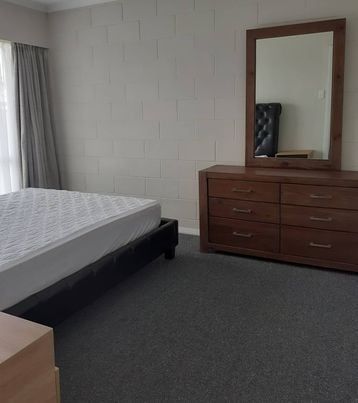 Open-plan 2BR Unit in Friendly Feilding! - Photo 3