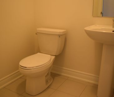 For Lease - 2958 Whites Road, Pickering, Ontario - Photo 3