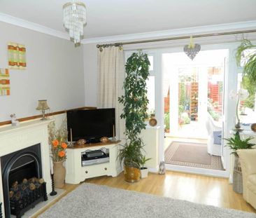 2 bedroom terraced house to rent - Photo 1
