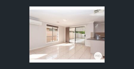 FAMILY HOME IN QUIET COURT! - Photo 5