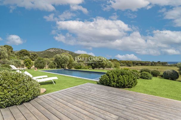 Charmante villa à louer sur la Plage de Palombaggia, accès plage via un sentier privé - Photo 1