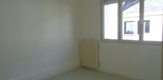Location Appartement 1 pièce 37m² ST NAZAIRE 44600 - Photo 2