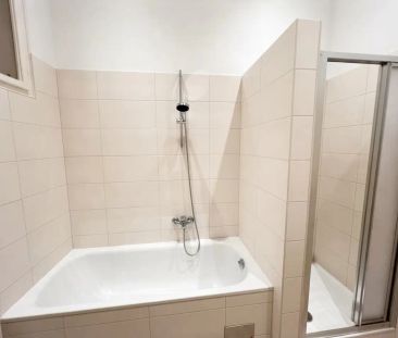 UNBEFRISTET: Wohnen in Bestlage in einer ansprechenden 2-Zimmer Alt... - Photo 3