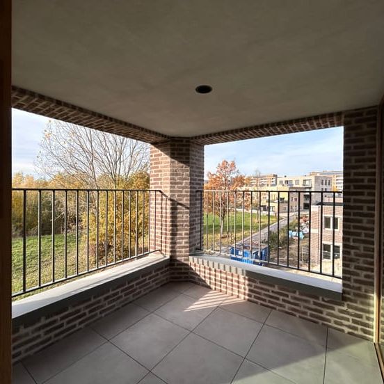 Appartement te huur - Photo 1