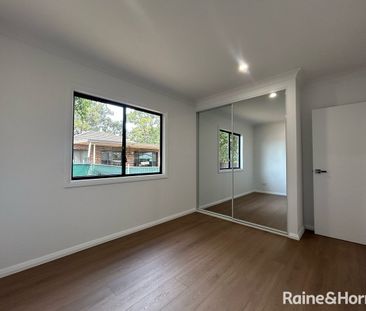 BRAND NEW Modern Granny Flat! - Photo 3