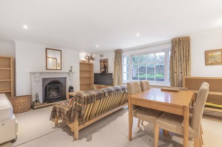 Flat to rent - Shooters Hill Road, London, SE3 - Photo 4