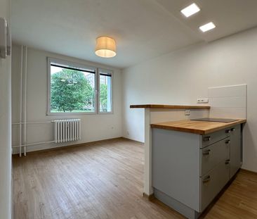 Pronájem bytu 2+kk 41 m² - Fotografie 3