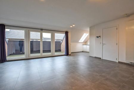 Gerenoveerd 3-slaapkamerappartement te huur in kleinschalig gebouw te Bredene. - Foto 5