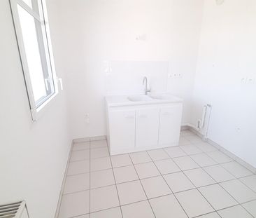 location Appartement T2 DE 51.71m² À MAISONS ALFORT - Photo 1