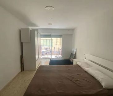 Carrer del Periodista José Ombuen, Valencia, Valencian Community 46010 - Photo 2