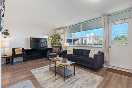 For Lease - 2550 Pharmacy Avenue Unit# 310, Toronto, Ontario - Photo 2