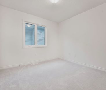 For Lease - 11 Gemini Drive, Barrie, Ontario - Photo 5