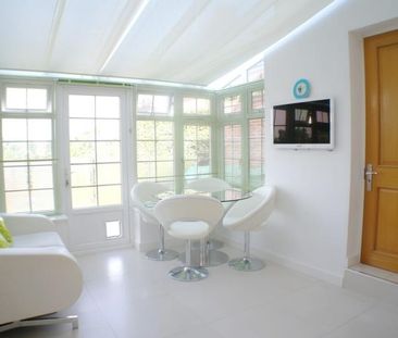 4 bedroom detached house to rent - Photo 4