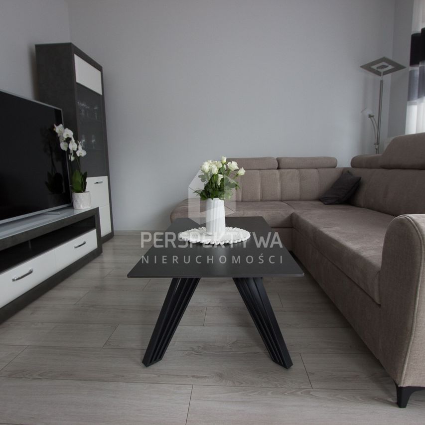 DO WYNAJĘCIA APARTAMENT Z GARAŻEM. UL. SUWALSKA - Zielona Góra - Photo 1