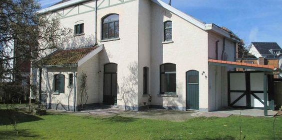 Huis te huur in Sint-Pieters-Woluwe voor € 2.800 met 4 slaapkamers - foto 3