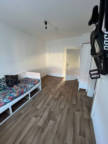 Großzügige 2-Zimmer Wohnung im 3. Obergeschoss in 90443 Nürnberg - Foto 5