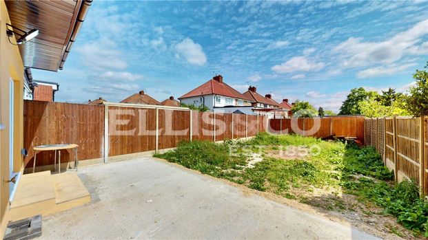 St. Michaels Avenue, HA9, Wembley - Photo 1