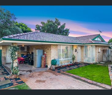 118A Lowanna Way, Armadale, WA 6112 - Photo 5