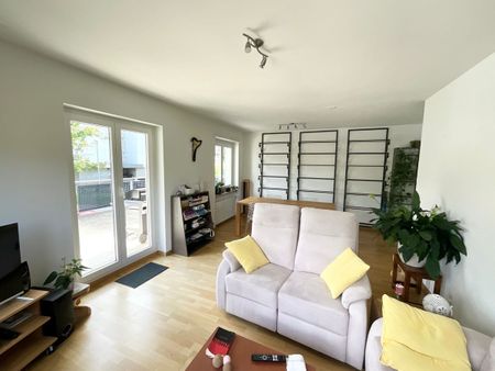 4.5-room apartment with large south-facing terrace - Photo 4