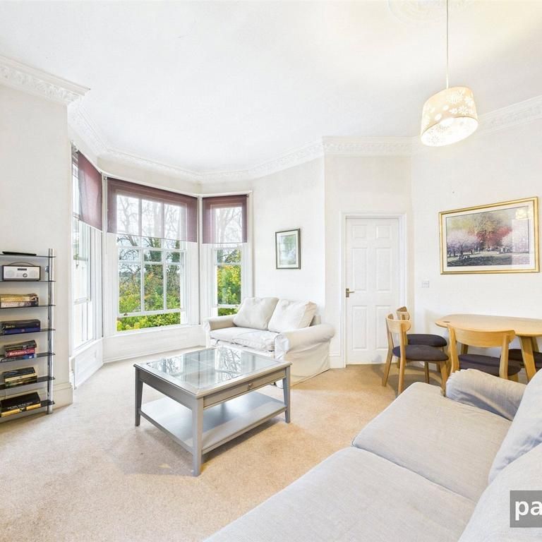 Studio to rent - Photo 1