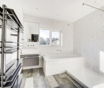 2 bedroom detached house to rent - Photo 2