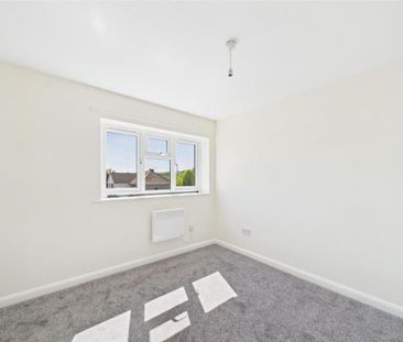 2 bedroom semi-detached house to rent - Photo 3