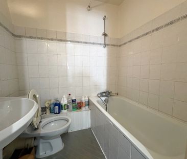 Location Appartement 2 pièces 49m² BORDEAUX 33000 - Photo 4