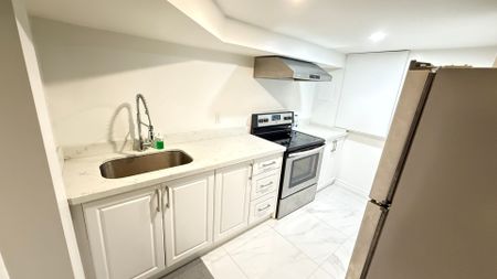 For Lease - 1 Brewsland Crescent, Markham, Ontario - Photo 4