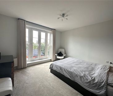 Gresham Park Road, Old Woking, Woking, Surrey, GU22 9BZ - Photo 2
