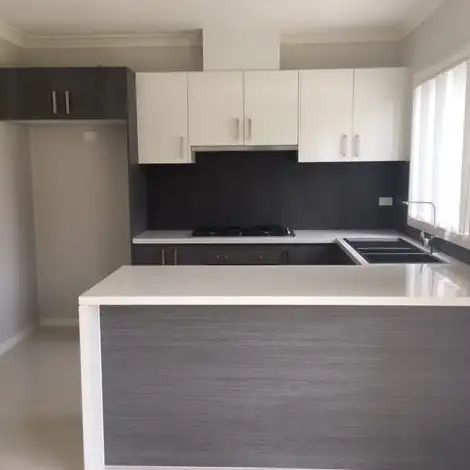 “Spacious 3-Bedroom Townhouse in a Prime Location” - Photo 1