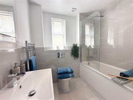 2 bedroom flat to rent - Photo 5