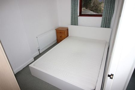 39 Moonstone Street, Belfast BT9 7HL - Photo 4