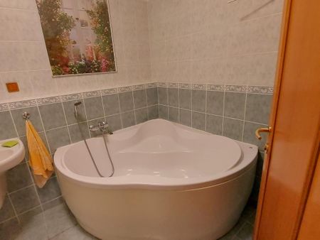 Pronájem bytu 2+kk 72 m2 - Fotografie 4