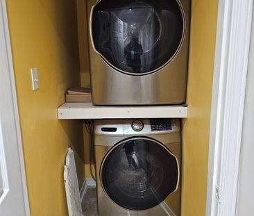 For Lease - 345 Queen Mary Drive, Brampton, Ontario - Photo 4