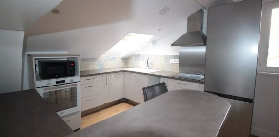 T2 BIS RENOVE - SAINT ESPRIT - Photo 2