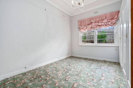 Magnificent Art Deco Family Home - Photo 5