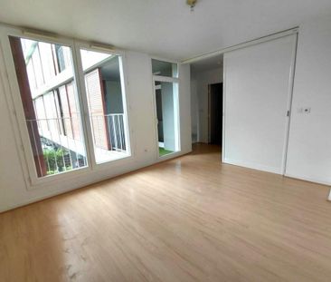 STUDIO 31 m² CROIX PETIT Cergy (95000) - Photo 2