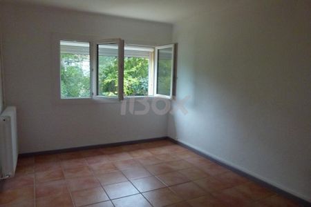 Appartement 3 pièce(s) 56.12 m² - Photo 2